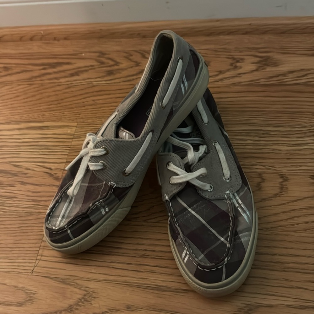 Sperry top sliders